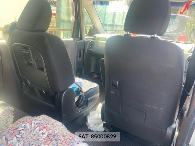 Toyota SPADE 2013-08 8038422-14
