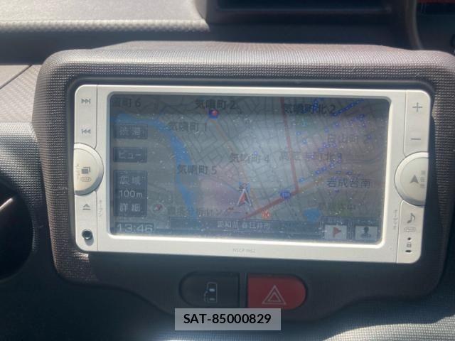 Toyota SPADE 2013-08 8038422-5