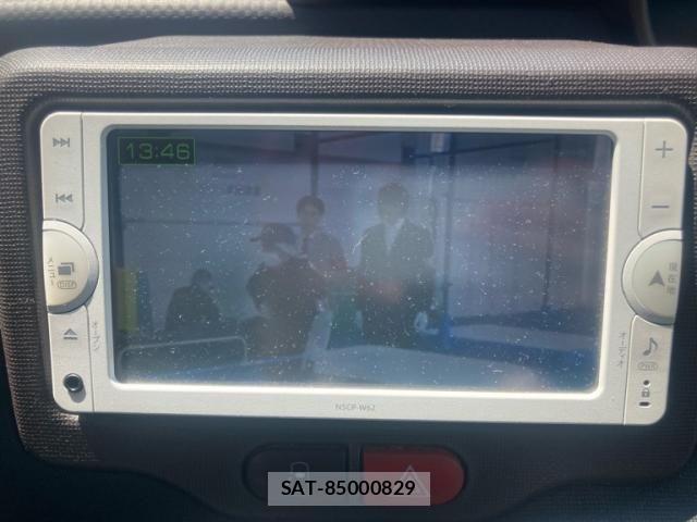 Toyota SPADE 2013-08 8038422-7