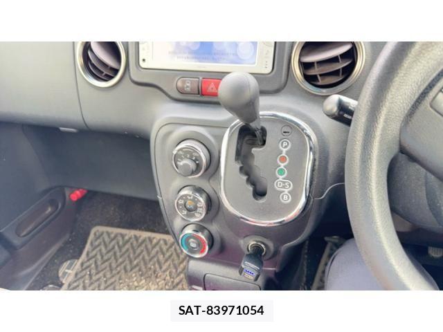 Toyota SPADE 2016-07 8075690-18