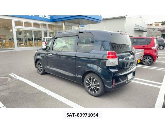 Toyota SPADE 2016-07 8075690-2