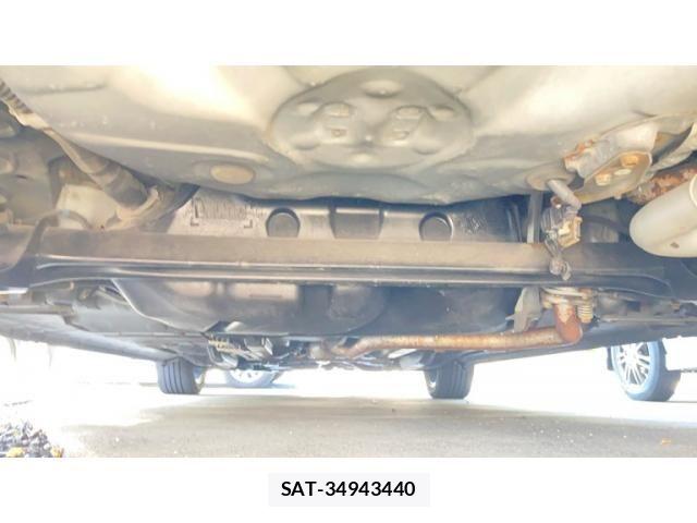 Toyota SPADE 2013-08 8075688-9