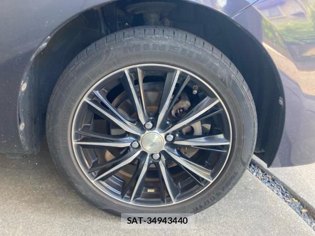 Toyota SPADE 2013-08 8075688-3