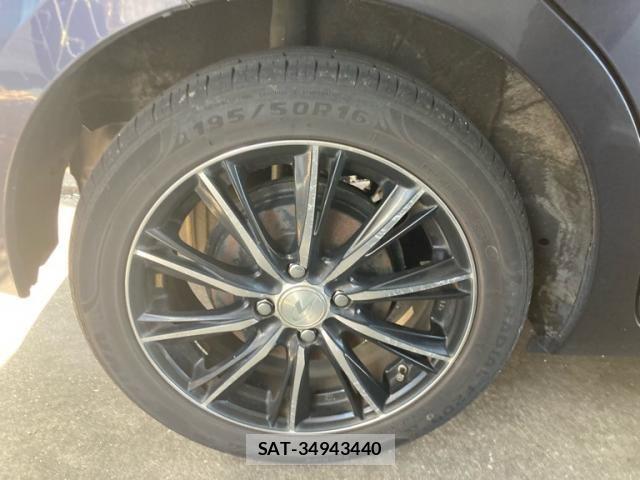 Toyota SPADE 2013-08 8075688-4