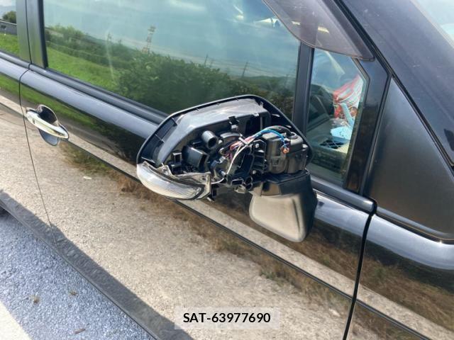 Toyota SPADE 2015-07 8102009-6