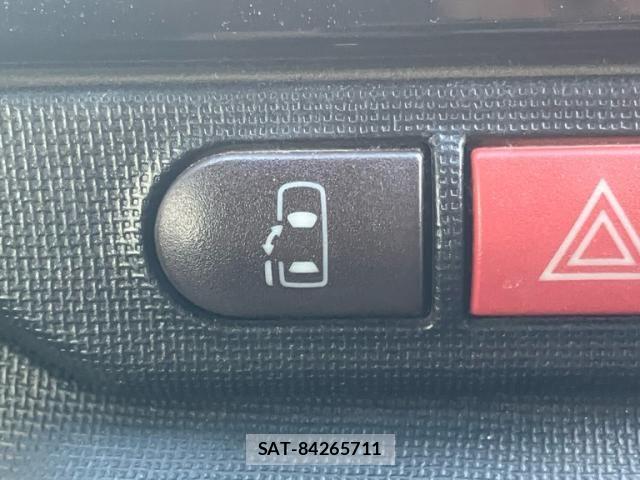 Toyota SPADE 2016-10 8102005-22