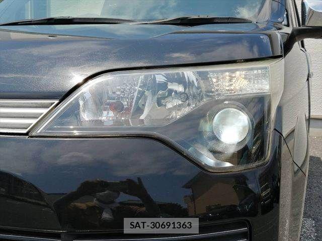 Toyota SPADE 2015-03 8102006-11