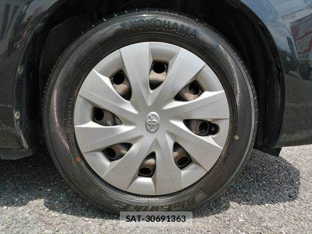 Toyota SPADE 2015-03 8102006-12