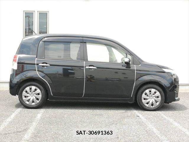Toyota SPADE 2015-03 8102006-15