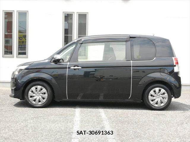 Toyota SPADE 2015-03 8102006-19