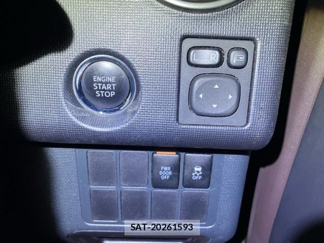 Toyota SPADE 2014-05 8102008-14