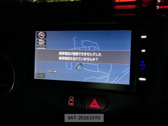 Toyota SPADE 2014-05 8102008-17