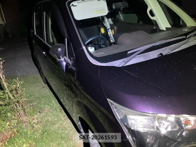 Toyota SPADE 2014-05 8102008-1