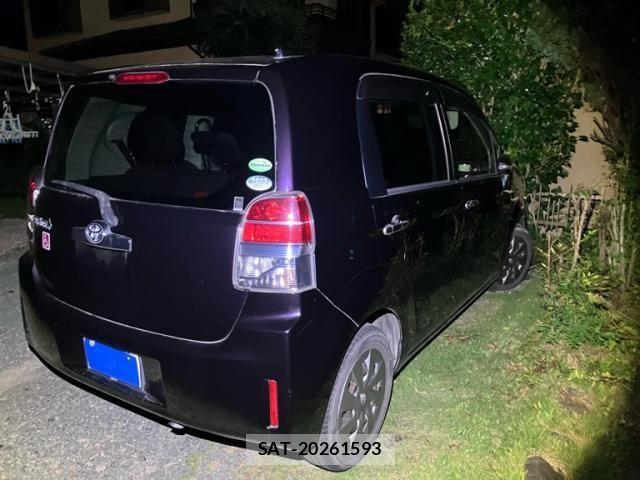 Toyota SPADE 2014-05 8102008-4