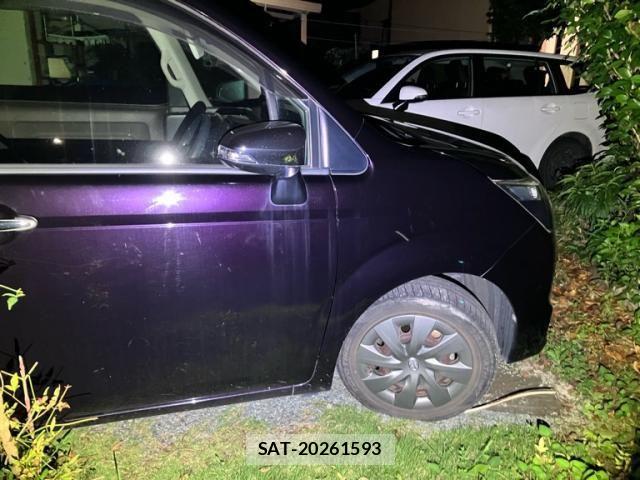 Toyota SPADE 2014-05 8102008-6