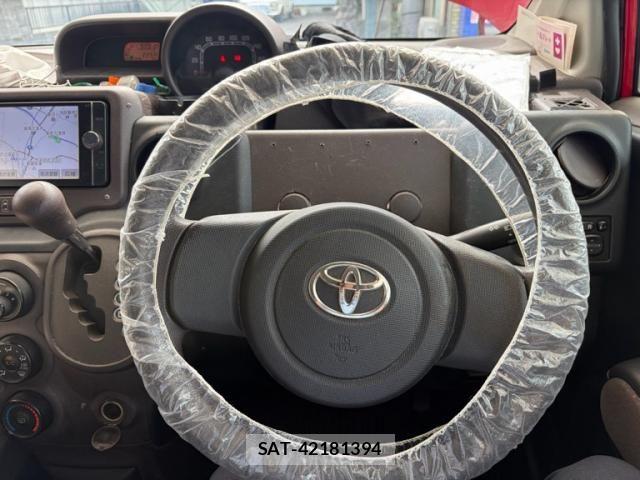 Toyota SPADE 2013-08 8102011-14
