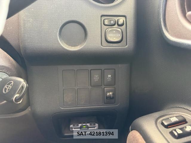 Toyota SPADE 2013-08 8102011-15
