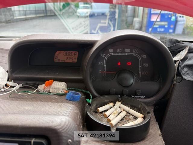 Toyota SPADE 2013-08 8102011-16