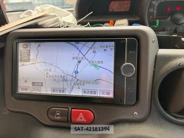 Toyota SPADE 2013-08 8102011-17