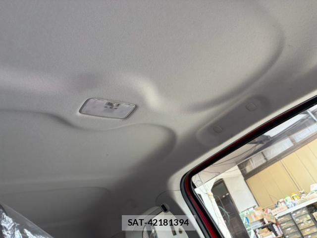 Toyota SPADE 2013-08 8102011-22