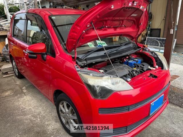Toyota SPADE 2013-08 8102011-2
