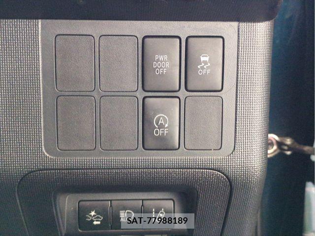 Toyota SPADE 2016-11 8210384-13