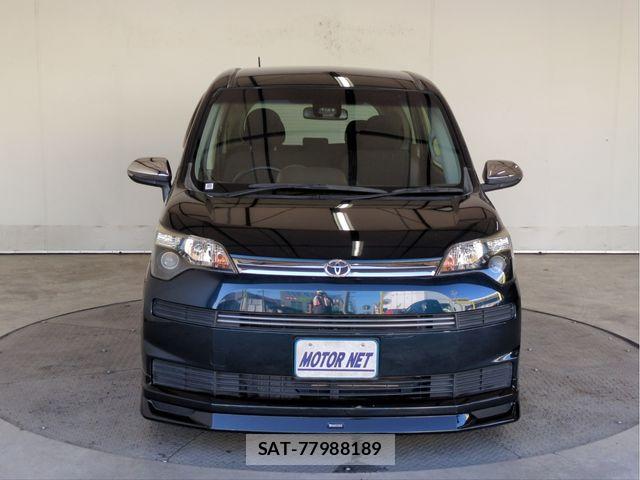 Toyota SPADE 2016-11 8210384-16