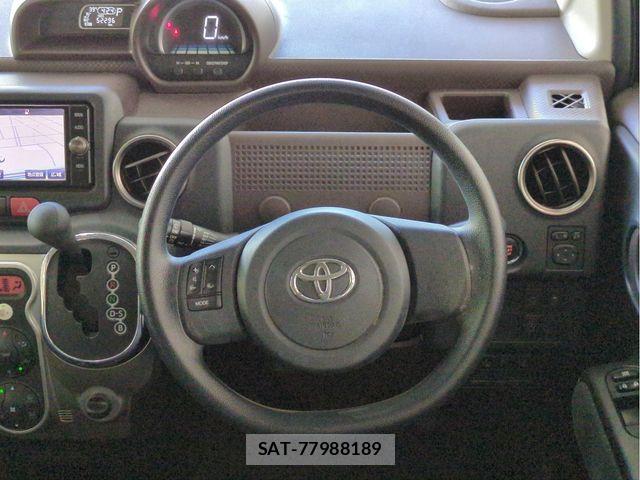 Toyota SPADE 2016-11 8210384-8
