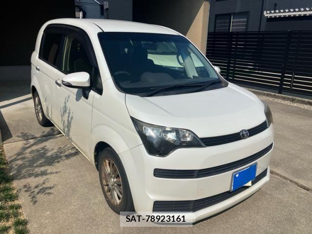 Toyota SPADE 2013-04 8231857-0