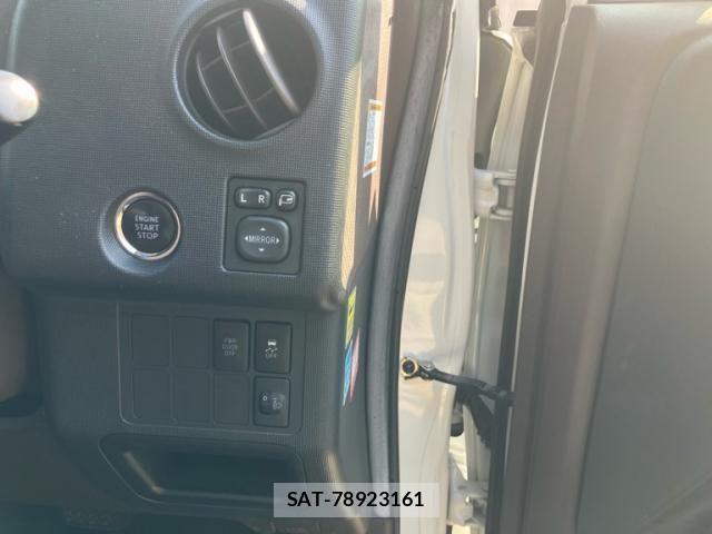 Toyota SPADE 2013-04 8231857-12