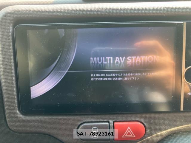 Toyota SPADE 2013-04 8231857-17