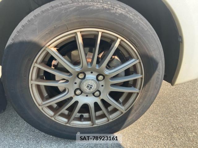 Toyota SPADE 2013-04 8231857-4