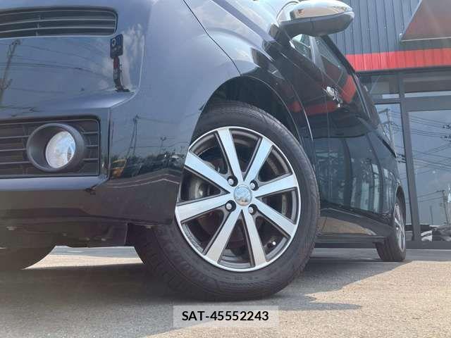 Toyota SPADE 2015-10 8231854-12