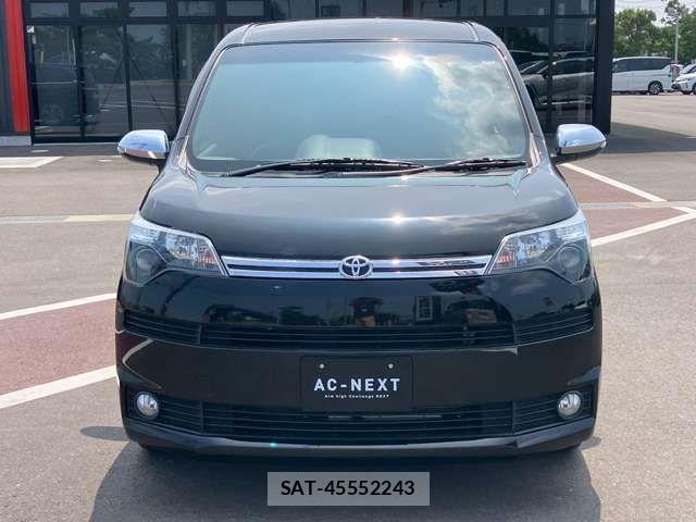 Toyota SPADE 2015-10 8231854-13