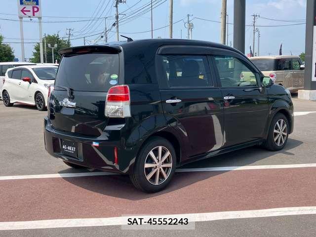 Toyota SPADE 2015-10 8231854-18