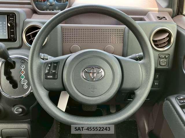 Toyota SPADE 2015-10 8231854-8