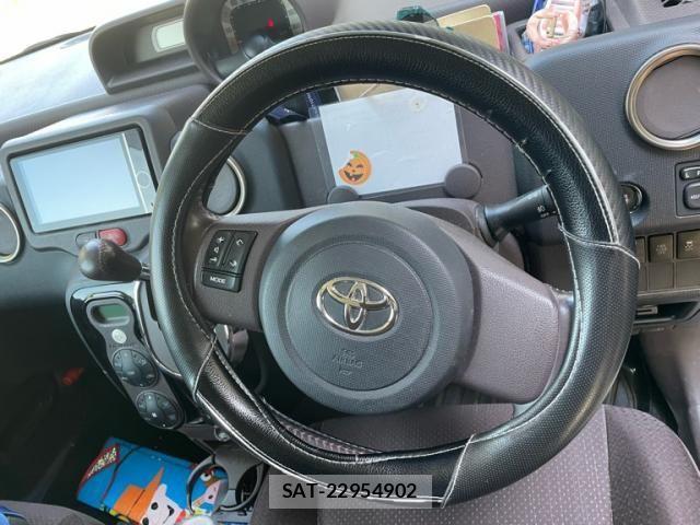 Toyota SPADE 2012-10 8231856-14