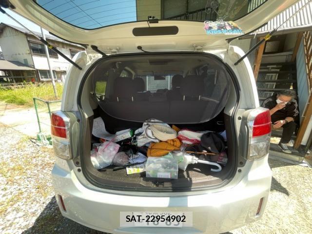 Toyota SPADE 2012-10 8231856-18