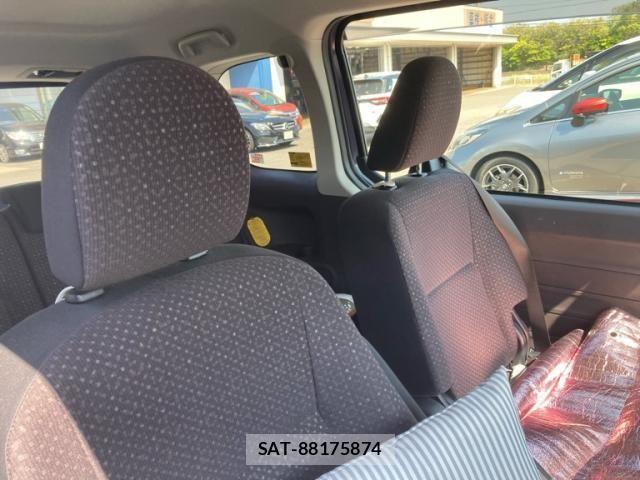 Toyota SPADE 2012-09 8231862-12