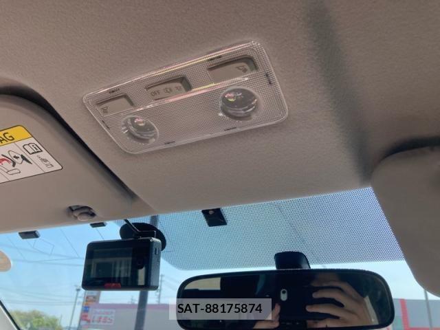 Toyota SPADE 2012-09 8231862-22
