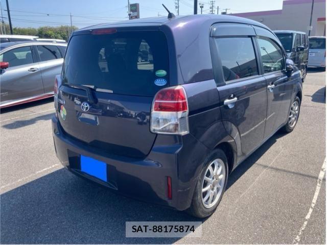 Toyota SPADE 2012-09 8231862-2