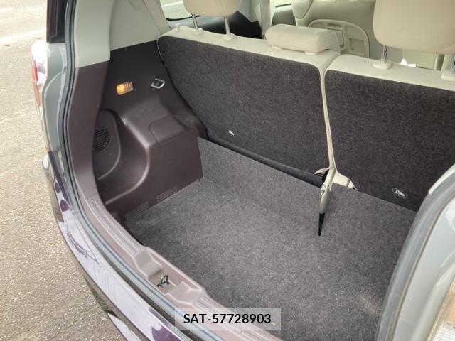 Toyota SPADE 2015-10 8231859-16