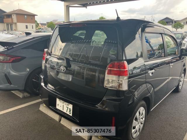Toyota SPADE 2013-11 8231860-3