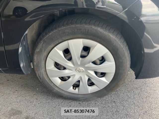 Toyota SPADE 2013-11 8231860-4
