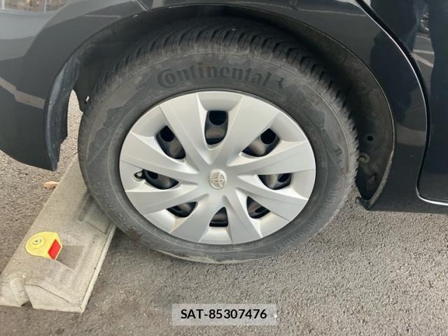 Toyota SPADE 2013-11 8231860-5