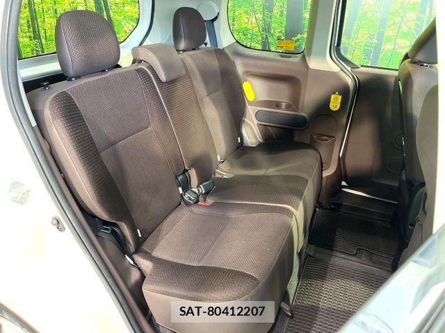 Toyota SPADE 2013-08 8246764-8