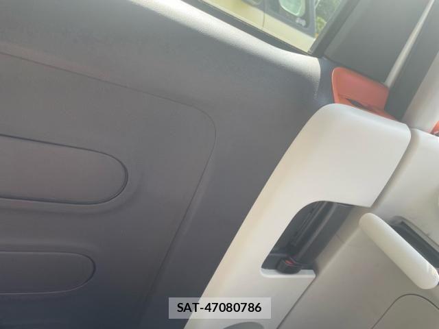 Toyota SPADE 2014-04 8317267-10