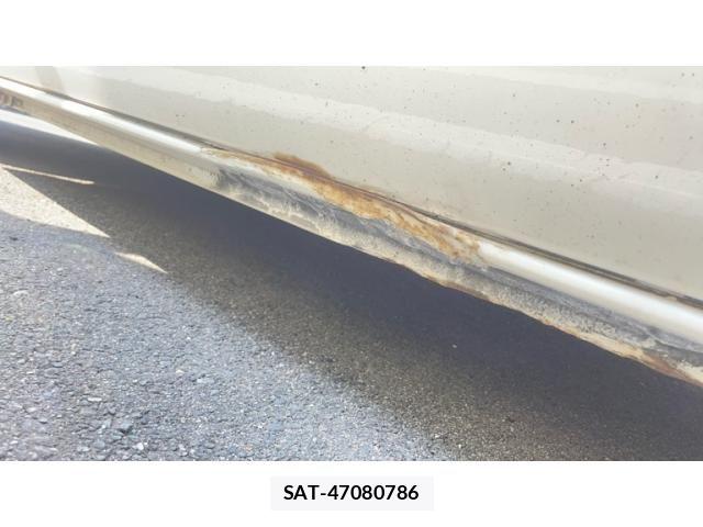 Toyota SPADE 2014-04 8317267-14