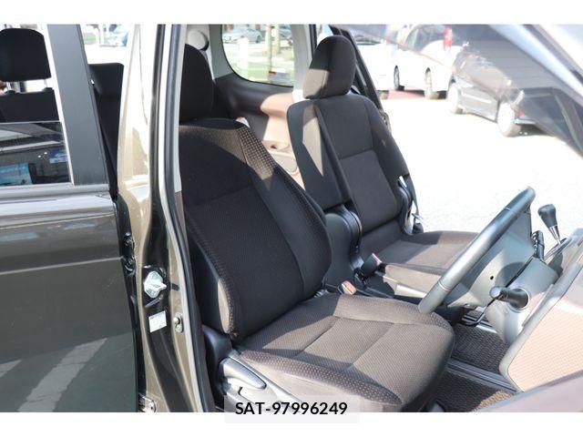 Toyota SPADE 2015-07 8317259-18