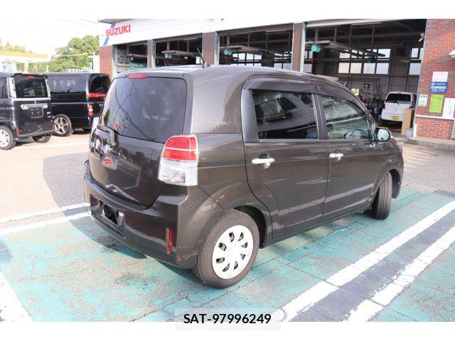 Toyota SPADE 2015-07 8317259-5